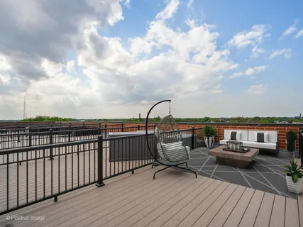 $699,900 | 2222 West Belmont Avenue, Unit 503, Chicago, IL 60618
