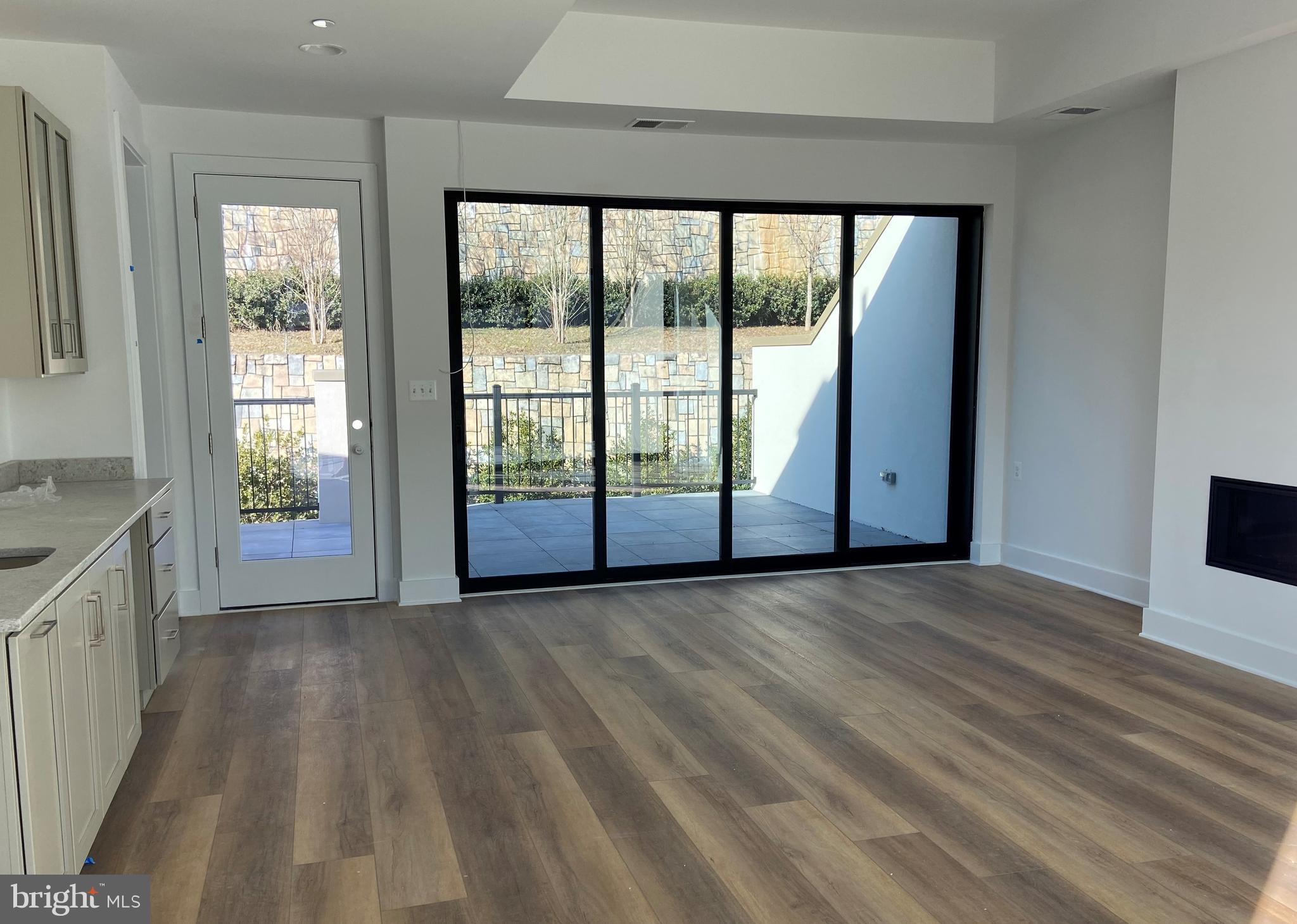 8127 River Road, Unit 5 Bethesda, MD 20817 - Photo 5 of 12 Gallery Image 5