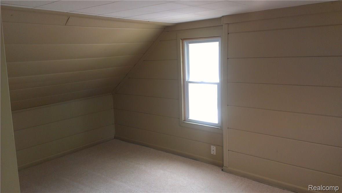 18623 Martin Road Roseville, MI 48066 - Photo 9 of 10 IMAG0913.jpg