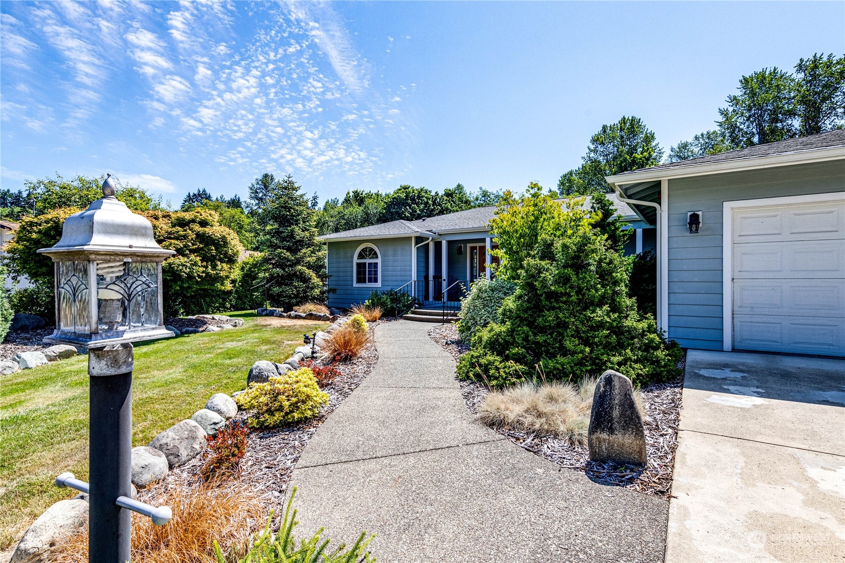 131 South Ridge View Drive Port Angeles, WA 98362 - Photo 3 of 40 Gallery Image 3