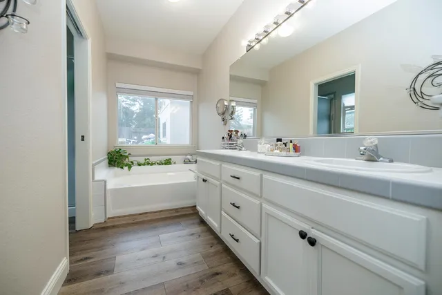 $799,900 | 1880 Westminster Lane, Turlock, CA 95382