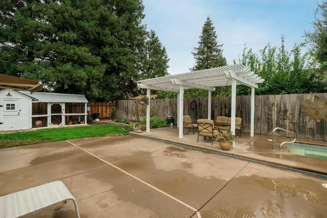 $799,900 | 1880 Westminster Lane, Turlock, CA 95382