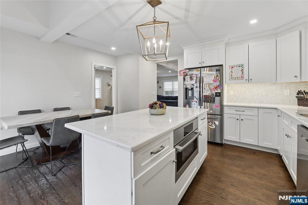 373 Briarcliffe Road Teaneck, NJ 07666 - Photo 9 of 29