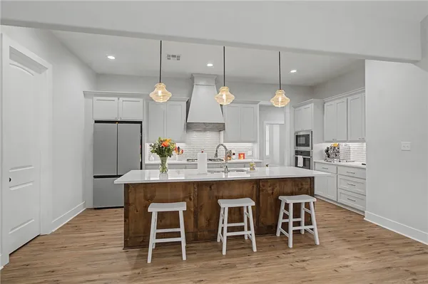 $549,000 | 3555 Chantilly Path, Bryan, TX 77808