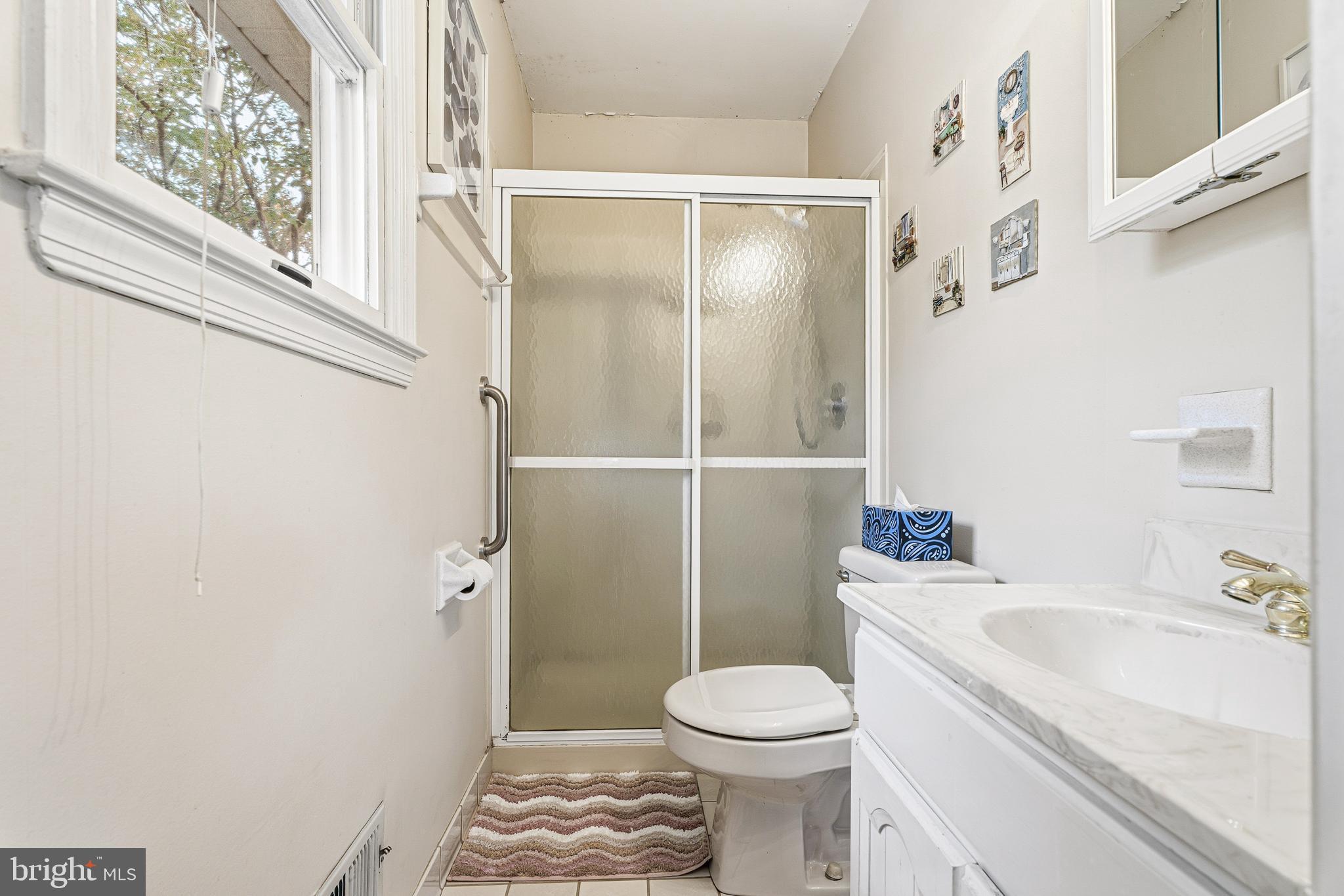 4145 London Bridge Road Finksburg, MD 21048 - Photo 17 of 56 Primary Full Bath