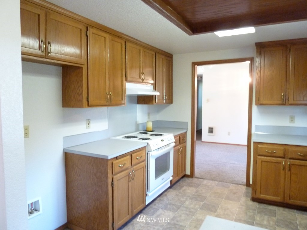 18621 Old Highway 99 Southwest Rochester, WA 98579 - Photo 5 of 17 Gallery Image 5