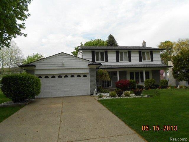 21252 Harvard Road Southfield, MI 48076 - Photo 1 of 14 Front View