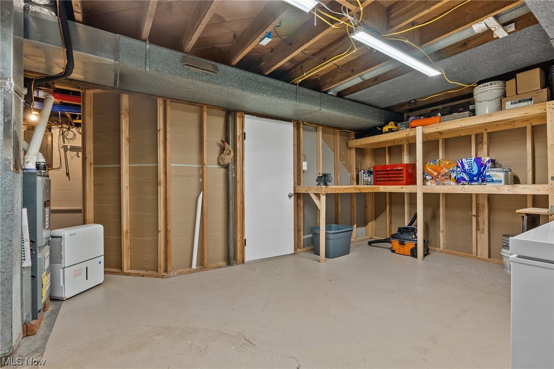 5920 North Torch Road Little Hocking, OH 45742 - Photo 28 of 35 Workshop area in the lower level
