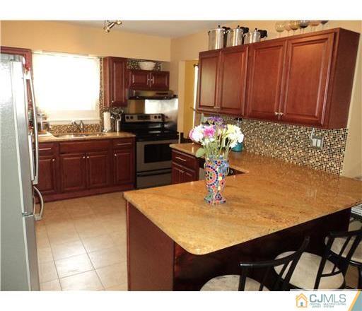 343 East Greystone Road Old Bridge, NJ 08857 - Photo 4 of 16 Gallery Image 4