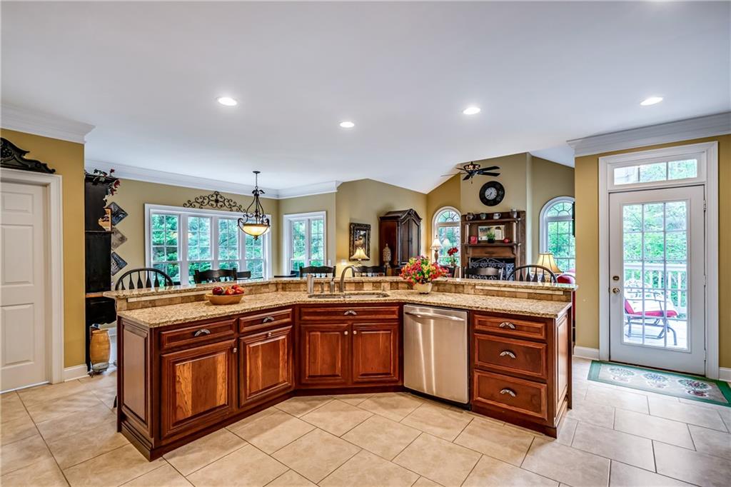 411 Overlook Way Cohutta, GA 30710 - Photo 31 of 86