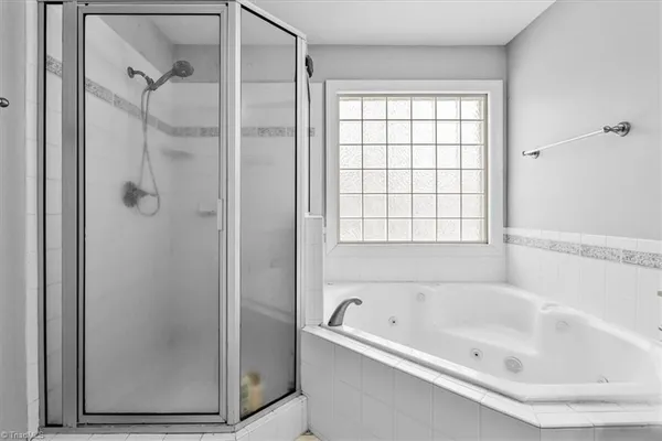 $675,000 | 3100 Crosby Court, Summerfield, NC 27358