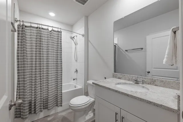 $374,850 | 7041 Feather River Place, Parrish, FL 34219