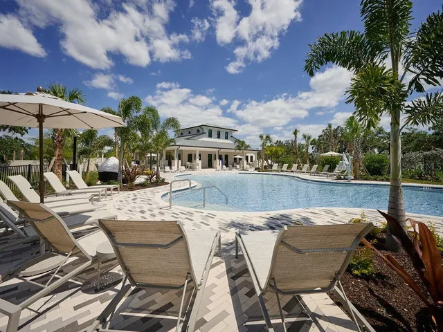 $374,850 | 7041 Feather River Place, Parrish, FL 34219