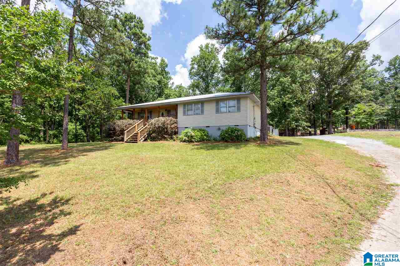 205 Hilltop Road Leeds, AL 35094 - Photo 2 of 37