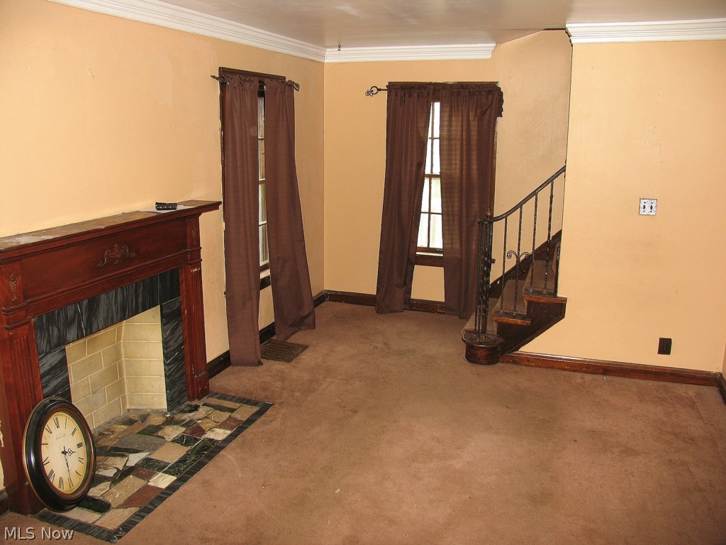 4557 Turney Road Cleveland, OH 44105 - Photo 4 of 19