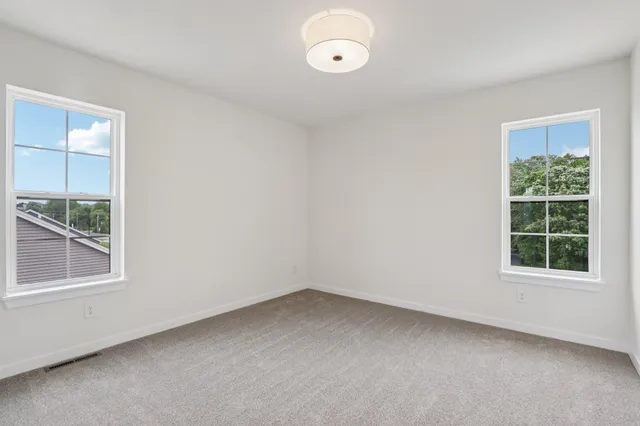 $577,900 | N174W20616 Laurel Springs Circle, Jackson, WI 53037