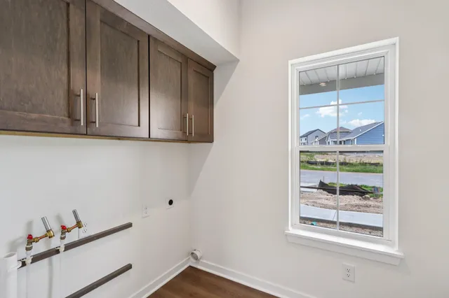 $577,900 | N174W20616 Laurel Springs Circle, Jackson, WI 53037