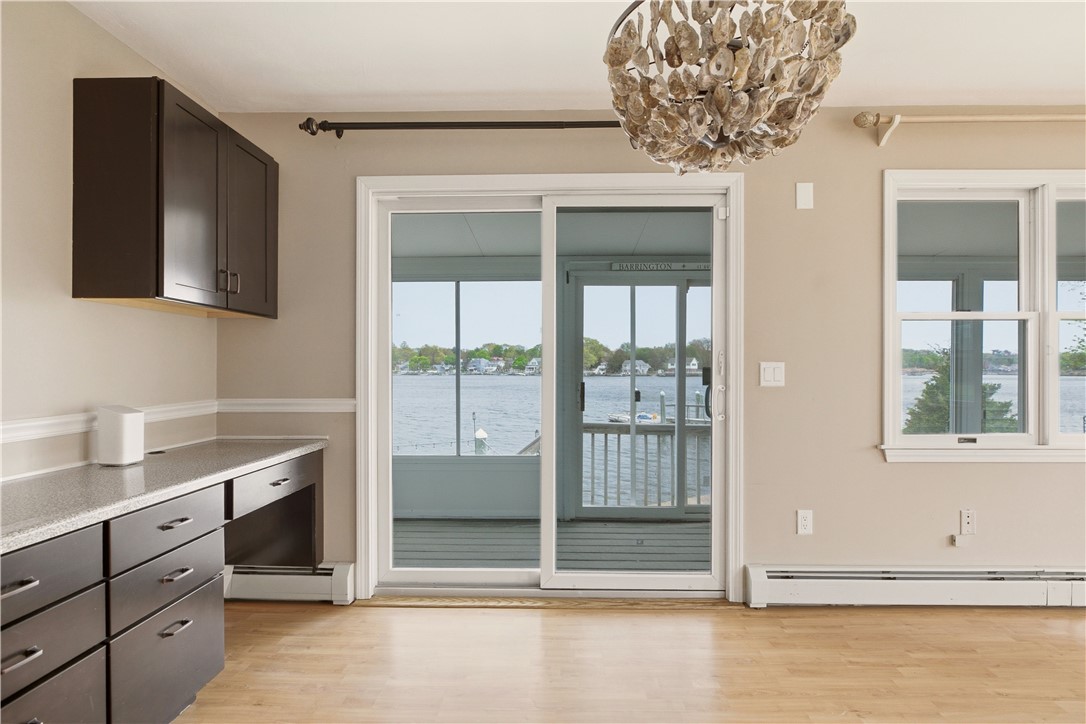507 County Road Barrington, RI 02806 - Photo 15 of 45