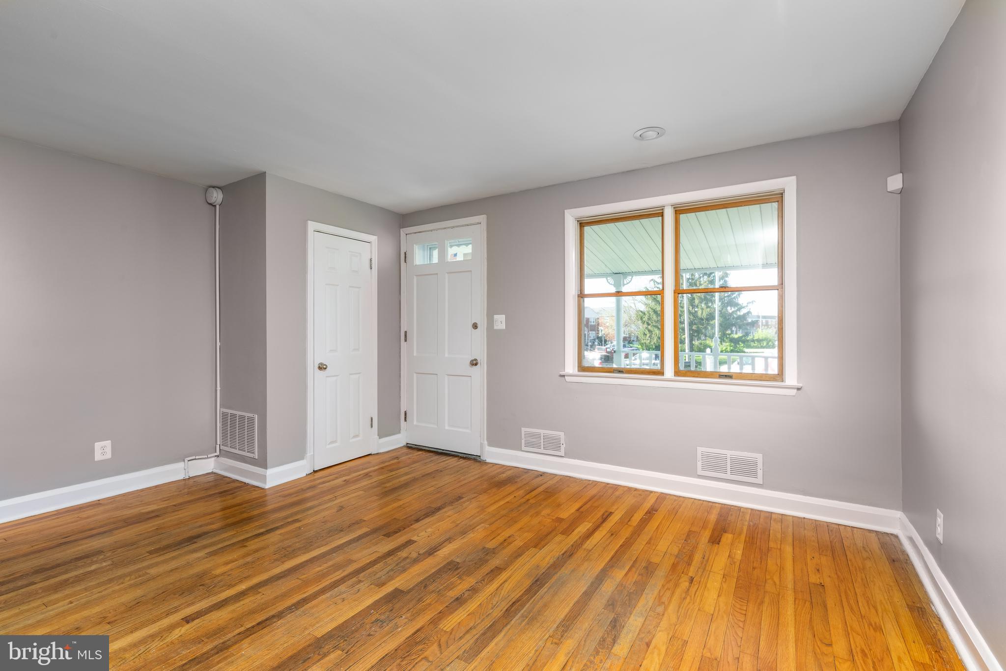 7805 Scholar Road Dundalk, MD 21222 - Photo 7 of 25