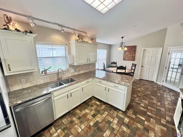 $289,900 | 13931 Lynn Street, Walker, LA 70785