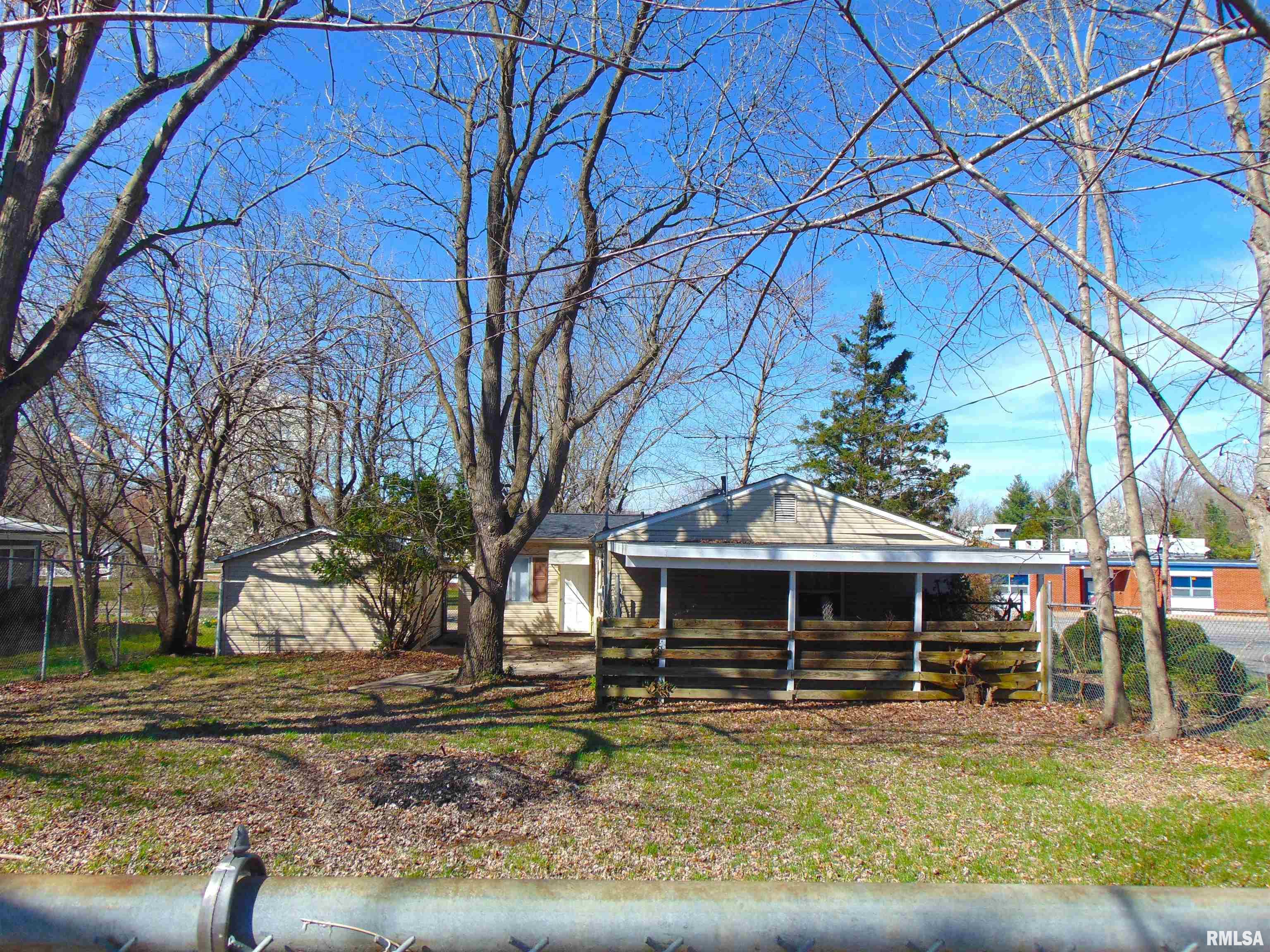 79 Candy Lane Murphysboro, IL 62966 - Photo 2 of 22