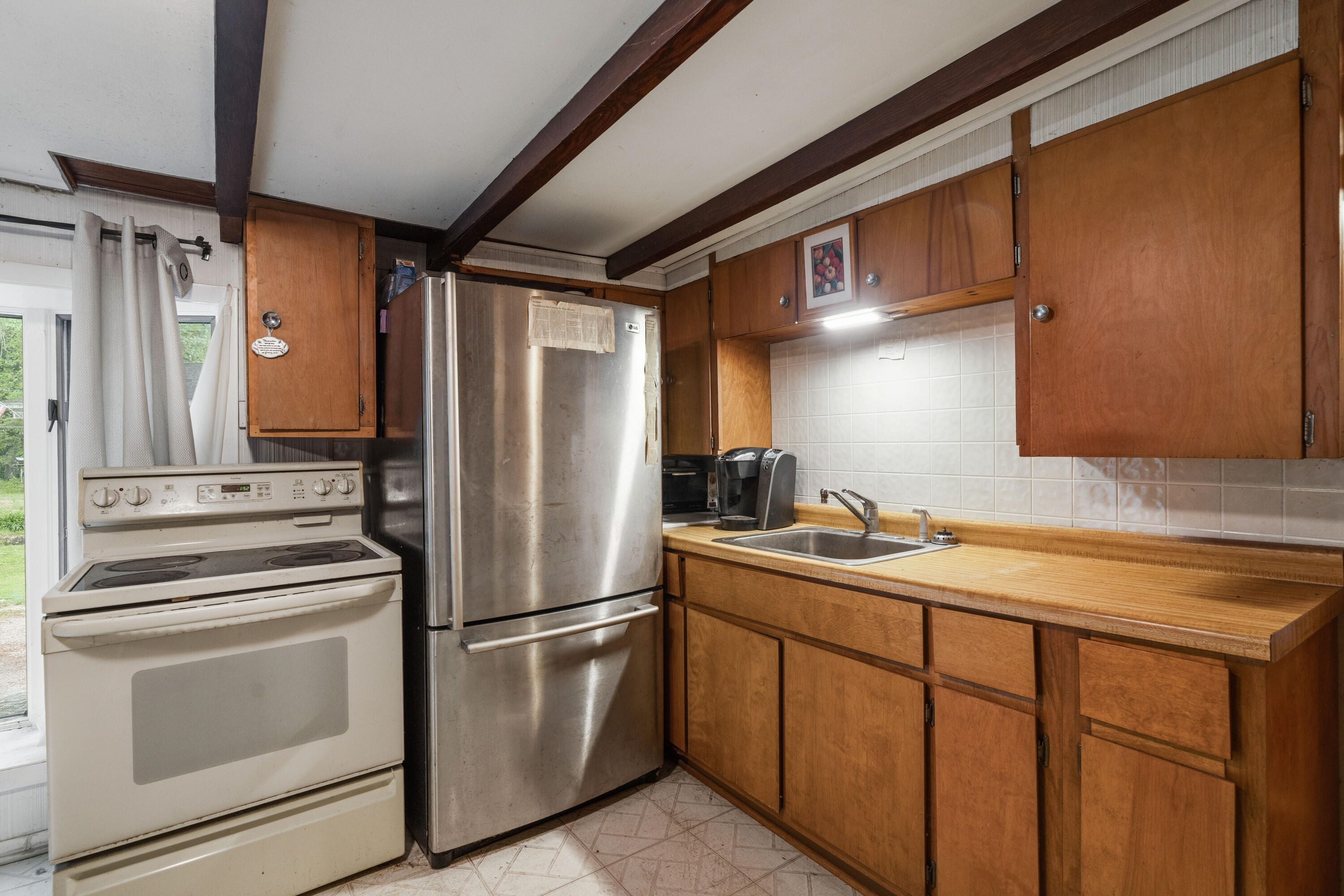 N2220 Foster Road South Holland, WI 53070 - Photo 13 of 38 Primary Dwelling Kitchen