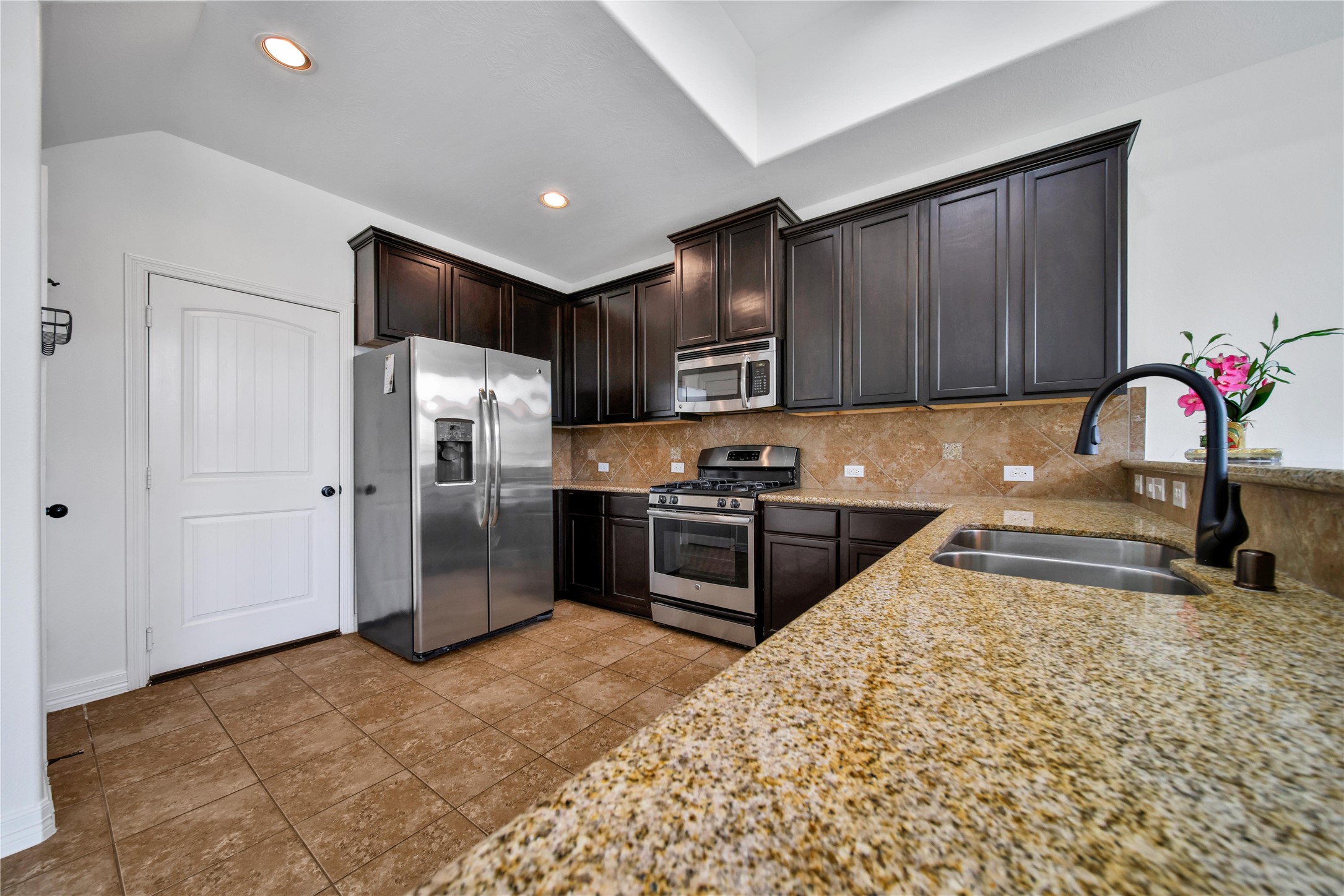 711 Aulia Lane Spring, TX 77386 - Photo 10 of 25