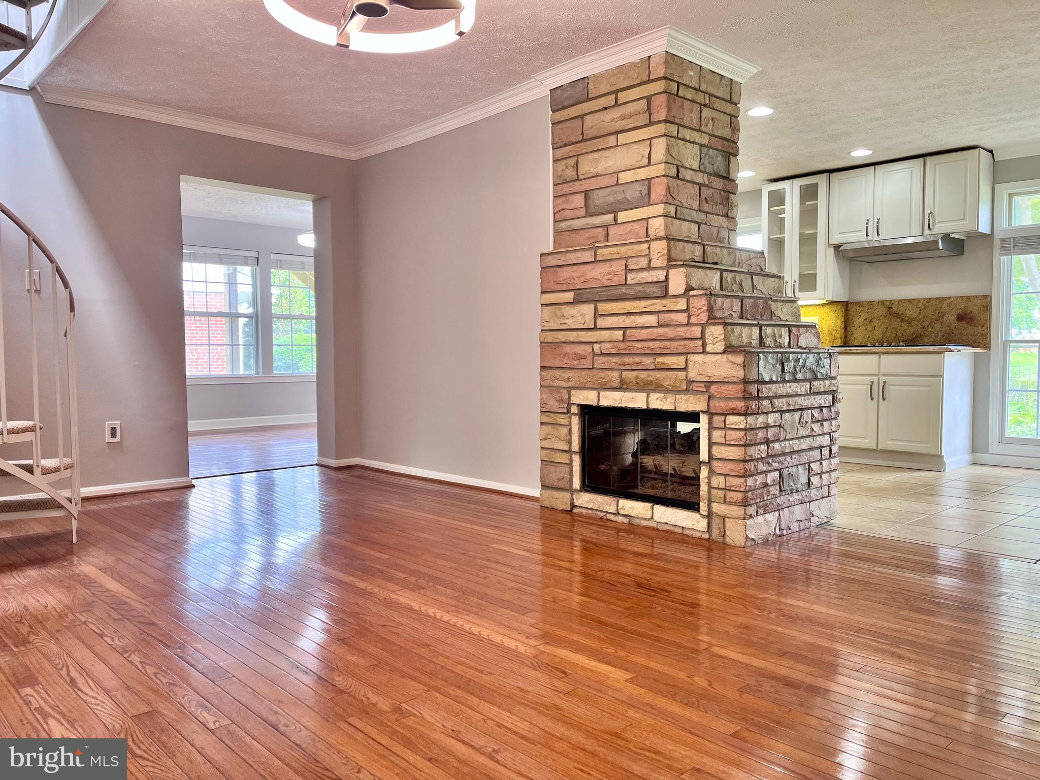 5350 Ravensworth Road Springfield, VA 22151 - Photo 14 of 120 Gallery Image 14