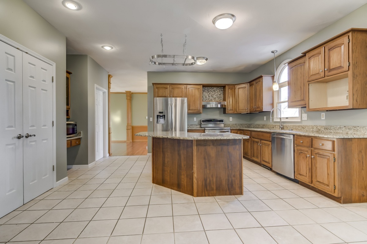 5004 Foxfire Court Springfield, IL 62711 - Photo 13 of 44