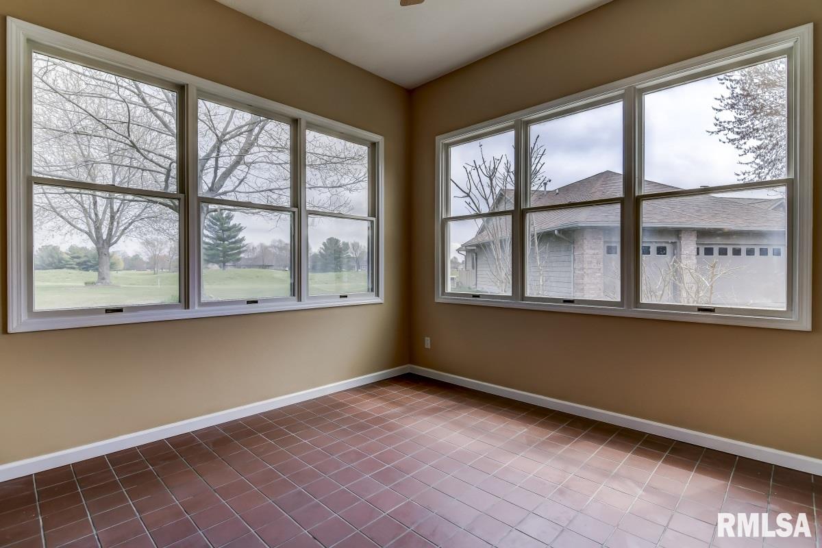 5004 Foxfire Court Springfield, IL 62711 - Photo 24 of 44
