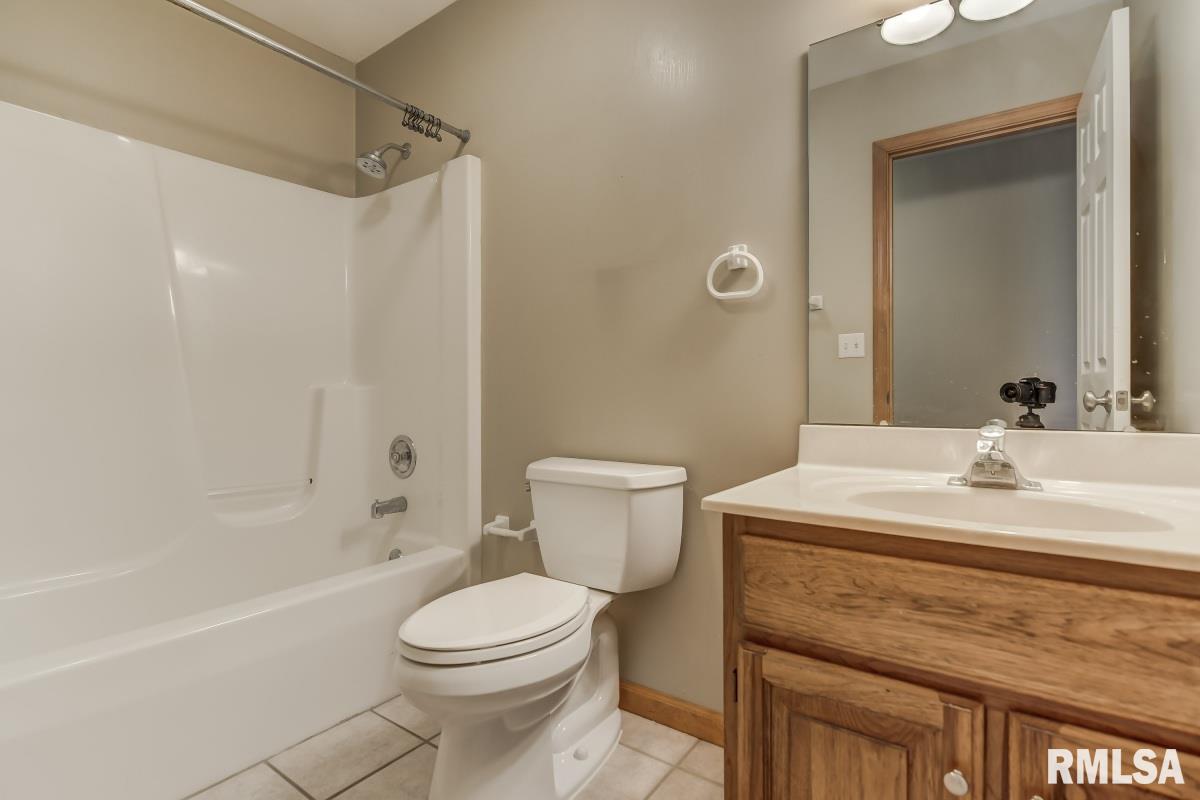 5004 Foxfire Court Springfield, IL 62711 - Photo 31 of 44