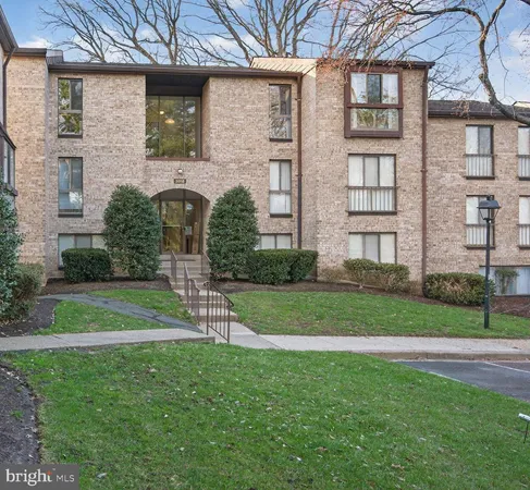 $329,900 | 2018 Colts Neck Road, Unit 10/11B, Reston, VA 20191