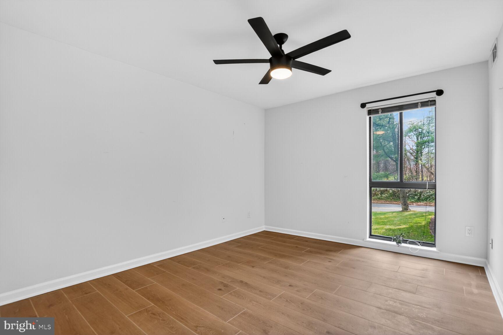 2018 Colts Neck Road, Unit 10/11B Reston, VA 20191 - Photo 18 of 32 Bedroom #2