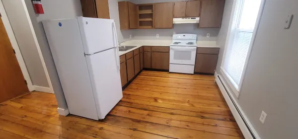 $1,750 | 10 Depot Street, Unit 7, Hinsdale, NH 03451