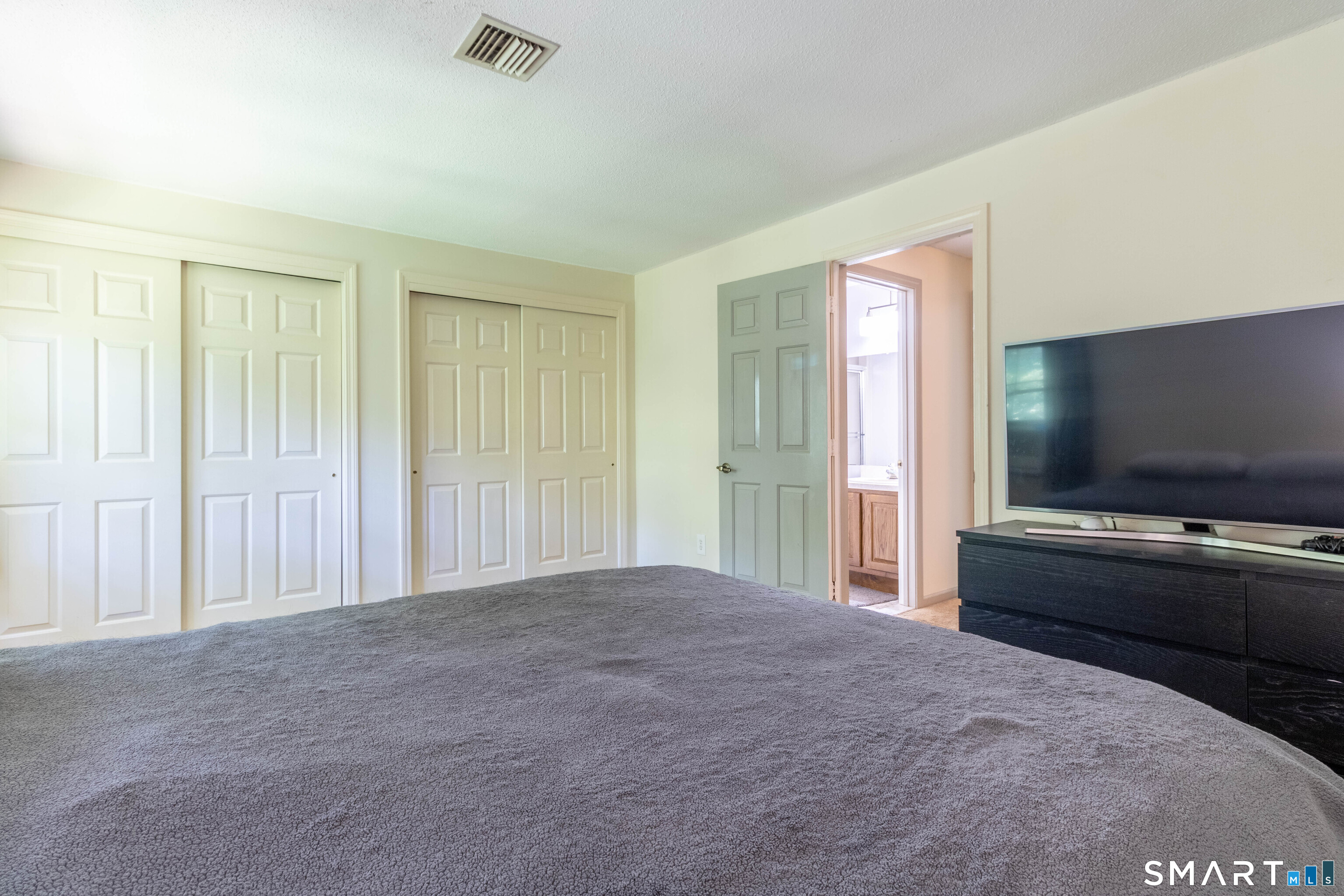 283 Strawberry Circle Windsor, CT 06095 - Photo 17 of 30