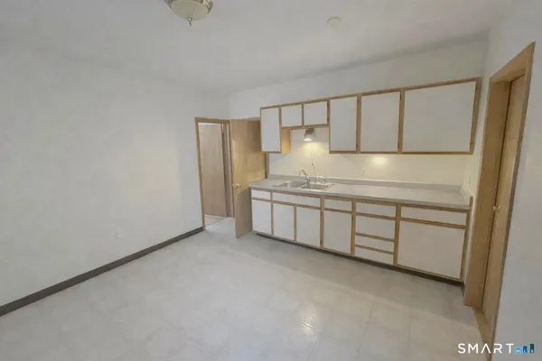 $325,000 | 66 Vine Street, Meriden, CT 06451