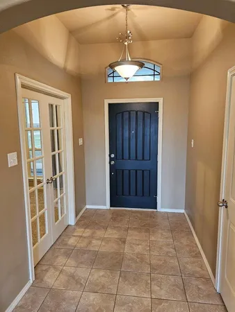 $2,200 | 20009 Farm To Market Road 2192, Slaton, TX 79364