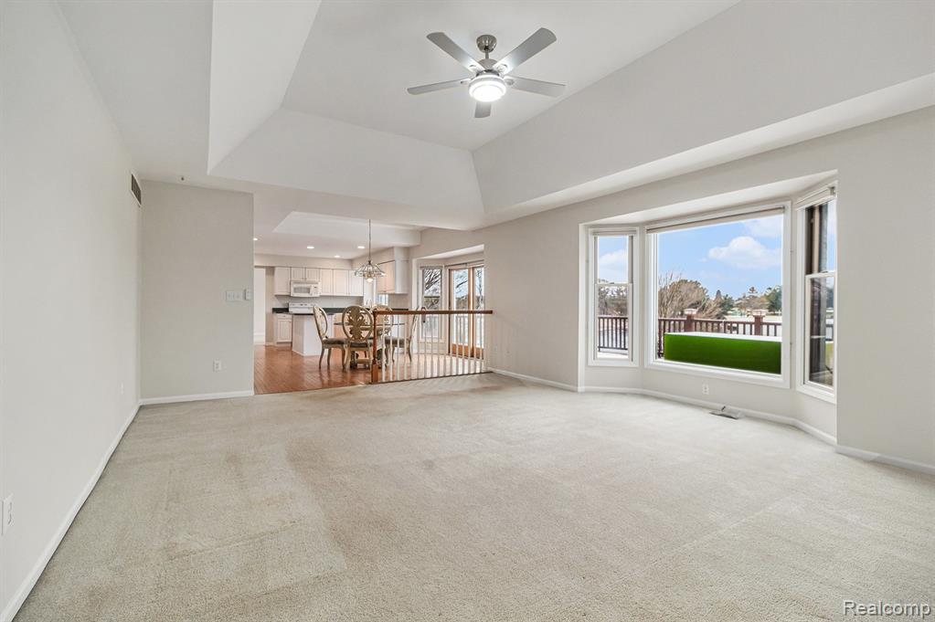 4536 Lohr Road Ann Arbor, MI 48108 - Photo 11 of 44 Gallery Image 11
