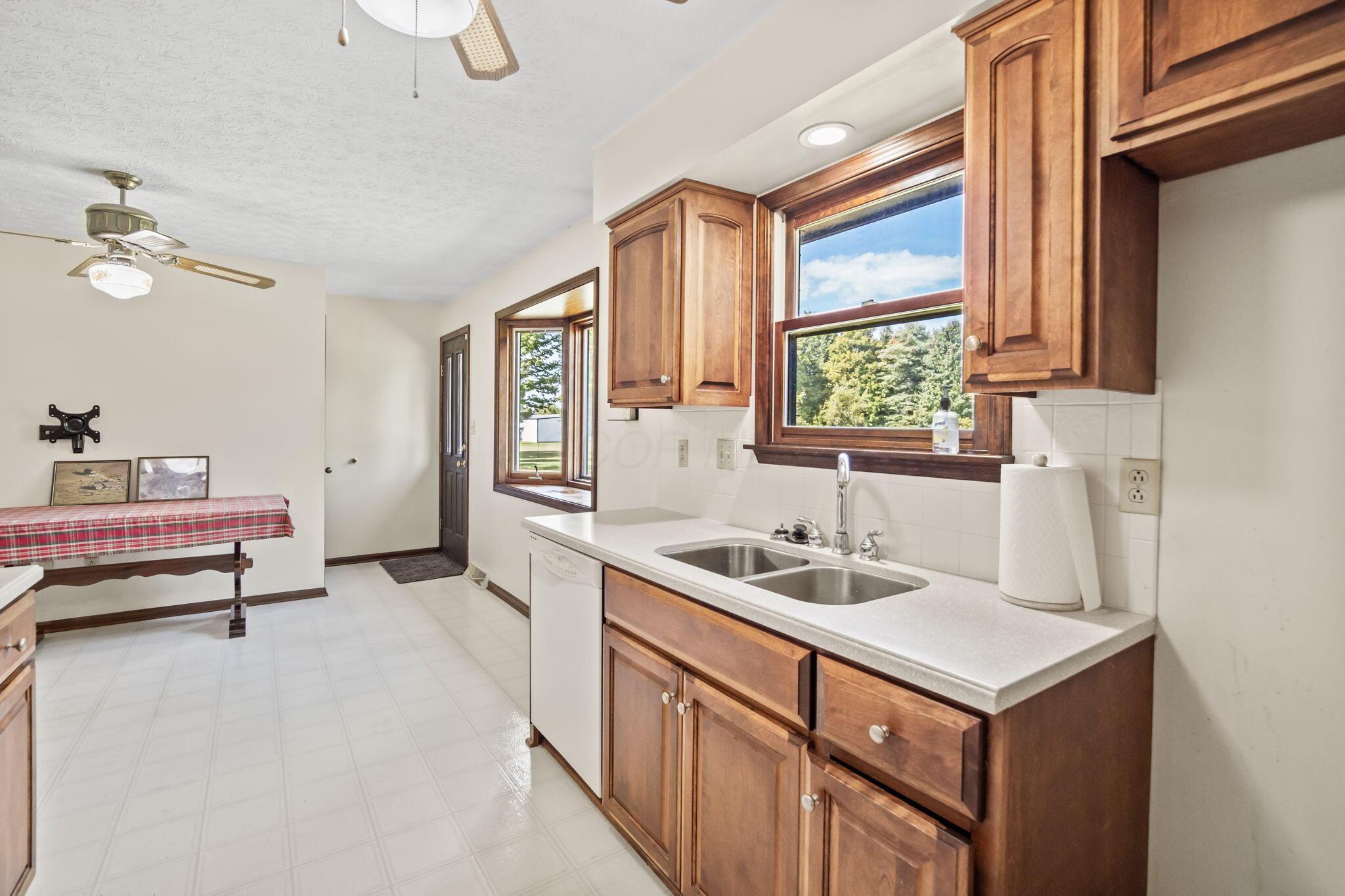 7310 Merchant Road Delaware, OH 43015 - Photo 17 of 95 16-web-or-mls-DSC02130