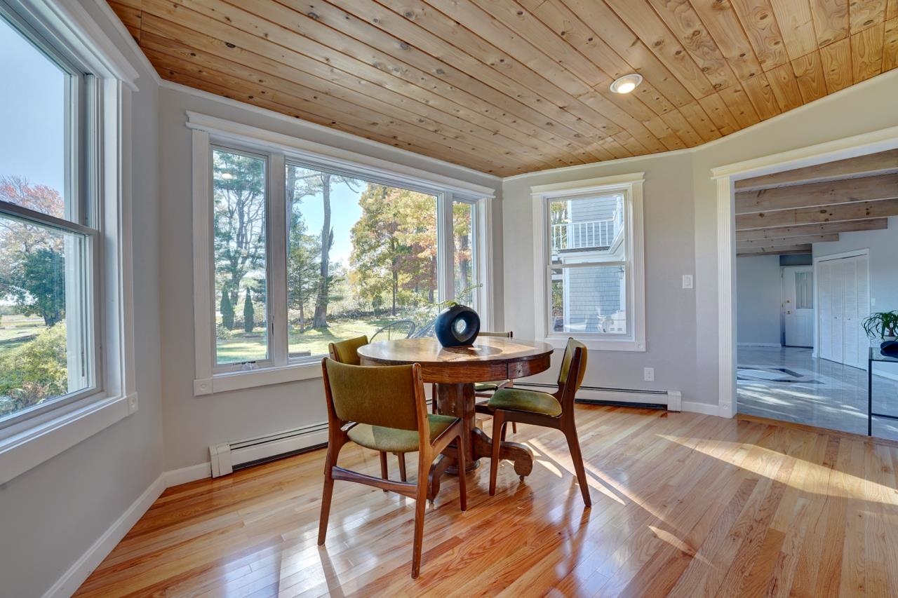 31 Old Locke Road North Hampton, NH 03862 - Photo 11 of 33