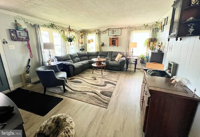 $219,000 | 3938 North 6th Street, Harrisburg, PA 17110