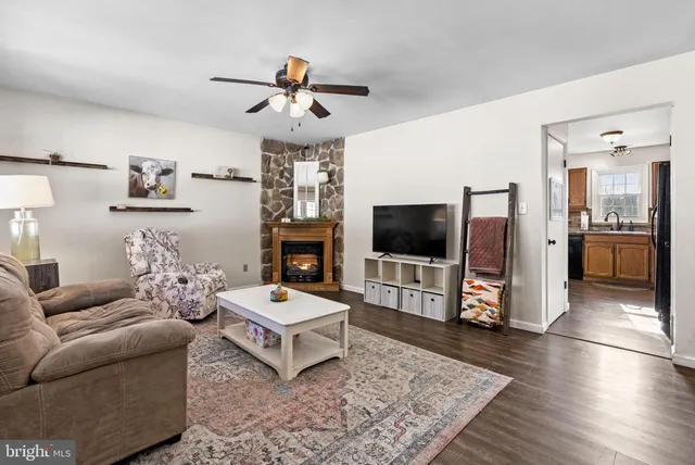 $415,000 | 236 Hill Road, Honey Brook, PA 19344