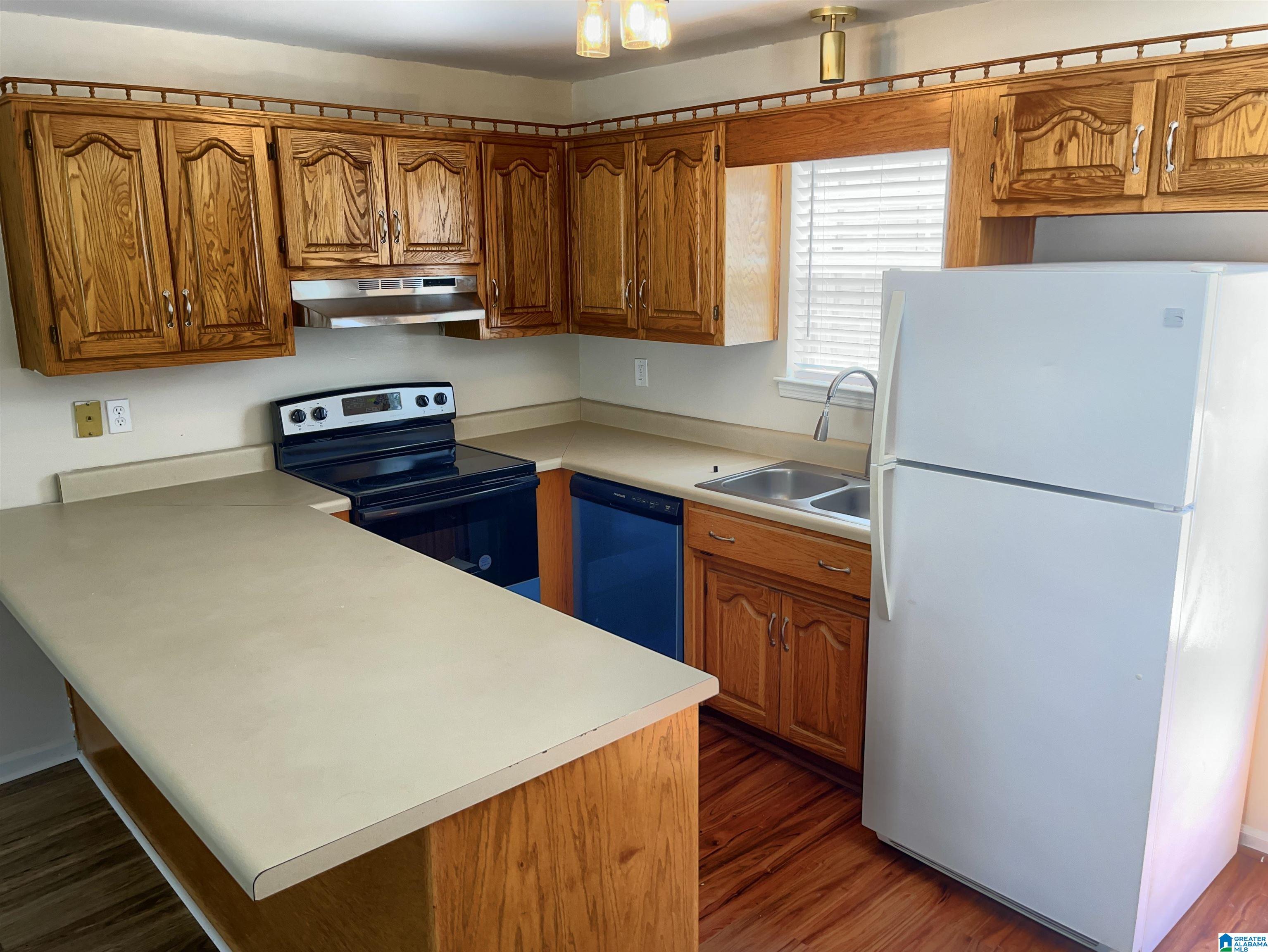 206 2nd Street Warrior, AL 35180 - Photo 7 of 19