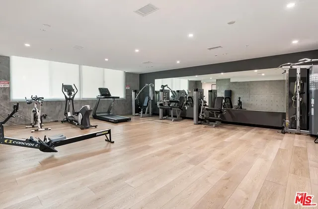 $5,000 | 957 Figueroa Terrace, Unit 321, Los Angeles, CA 90012