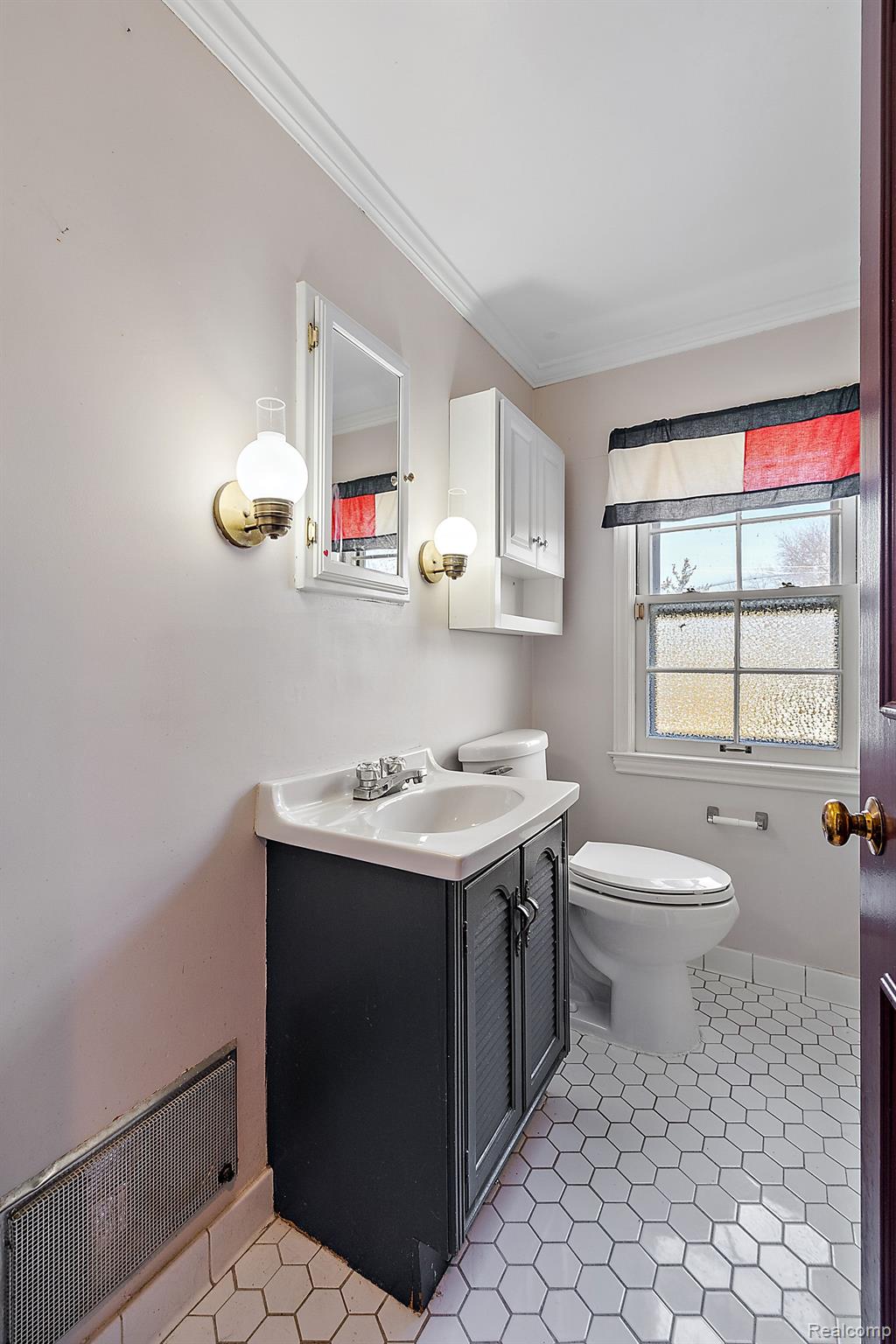 470 Renaud Road Grosse Pointe, MI 48236 - Photo 48 of 65 Gallery Image 48
