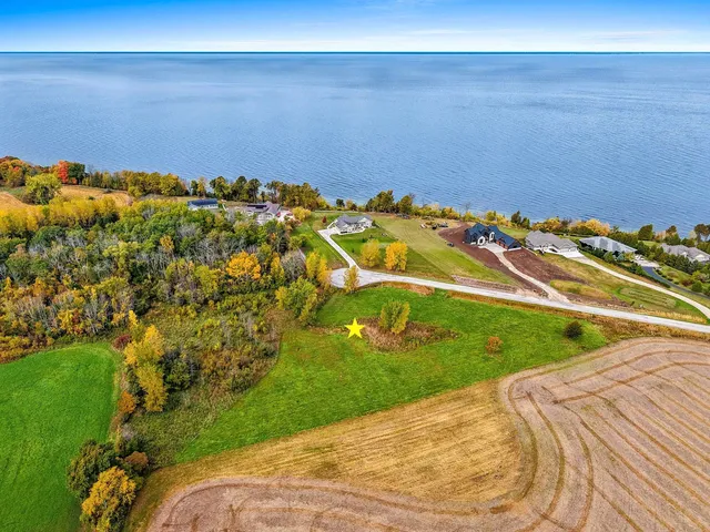 $71,900 | Sugar Creek Drive, Brussels, WI 54204