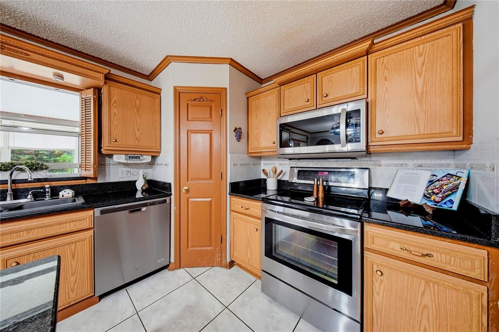 24945 Ravello Street Land O Lakes, FL 34639 - Photo 22 of 58