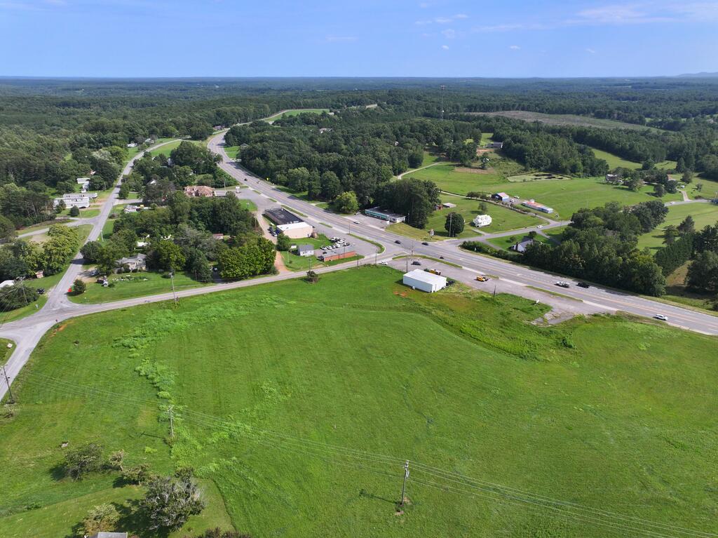 21983 Jeb Stuart Highway Stuart, VA 24171 - Photo 8 of 24 Gallery Image 8