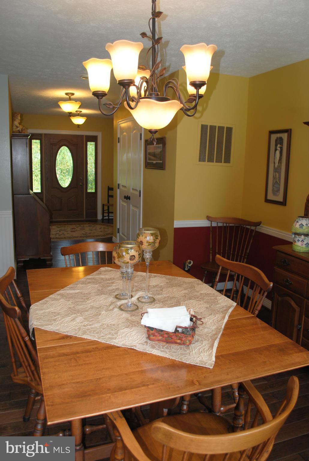43545 Little Cliffs Road Hollywood, MD 20636 - Photo 8 of 30 Dining Room