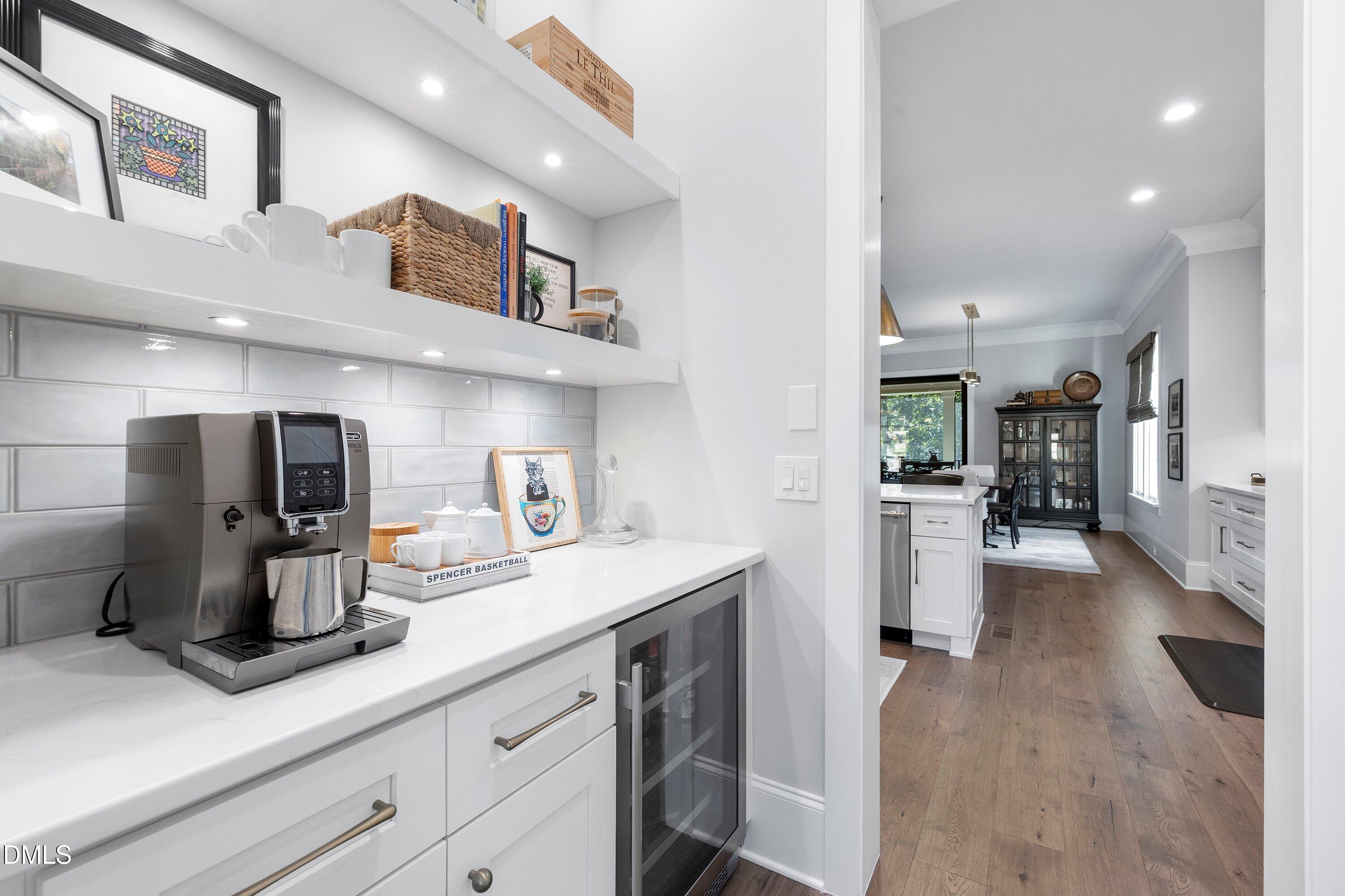 1304 Ivy Lane Raleigh, NC 27609 - Photo 13 of 62 Ivy 12